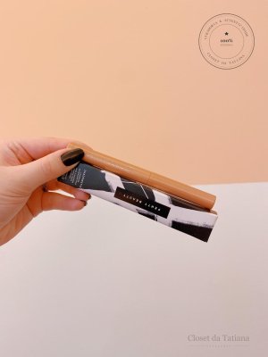 Sombra Em Bastão Fenty Beauty - Dourada